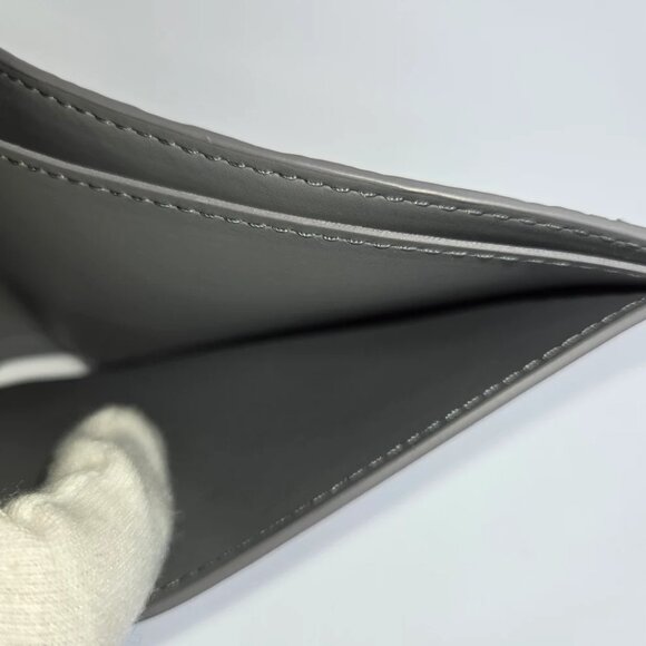 Louis Vuitton Portefeuille Multiple Bi-fold Wallet Monogram Shadow - COA include - Picture 14 of 16